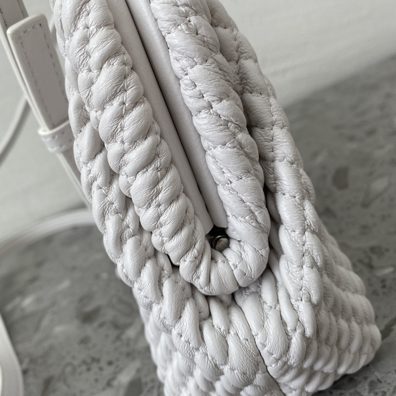 Bottega Veneta Point Chalk. For Women. Women's Bags 9.4in/24cm 661986V0TB19137 - Soul Replicas