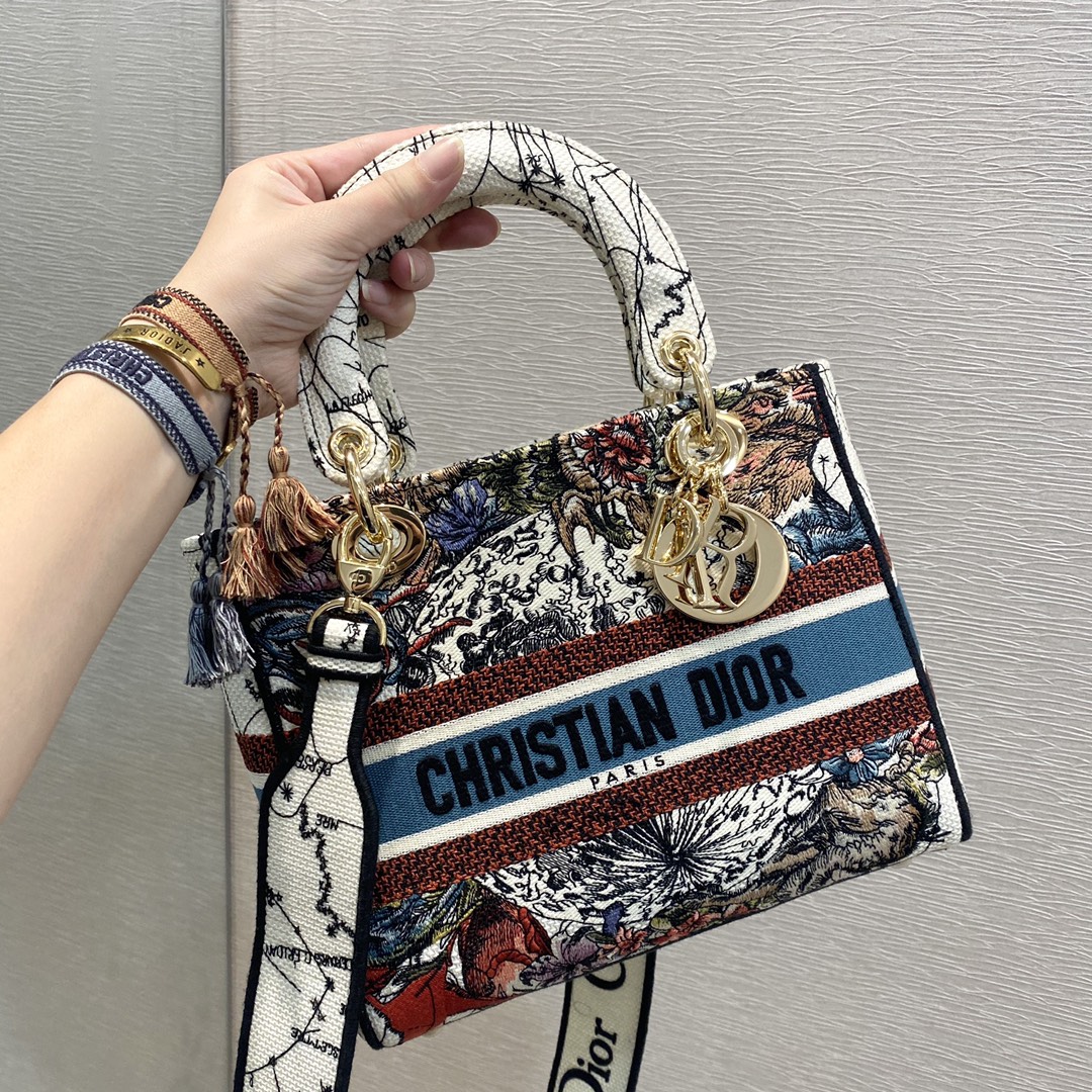 Christian Dior Medium Lady D-Lite Bag Latte Multicolor Dior Constellation Embroidery. Latte. For Women Women-s Handbags. Crossbody Bags. 24cm CD M0565ORHP_M941 - Soul Replicas