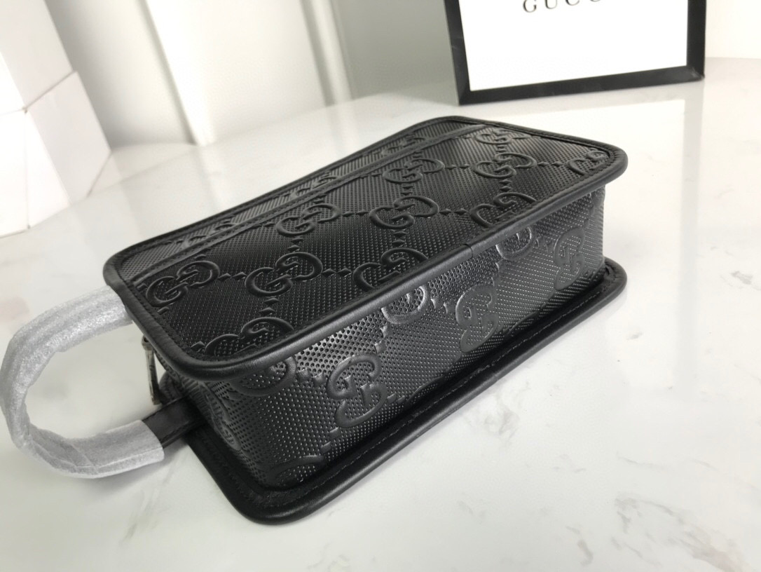 Gucci Embossed Cosmetic Case Black Gucci Embossed For Men  9in/23cm Gucci495 - Soul Replicas
