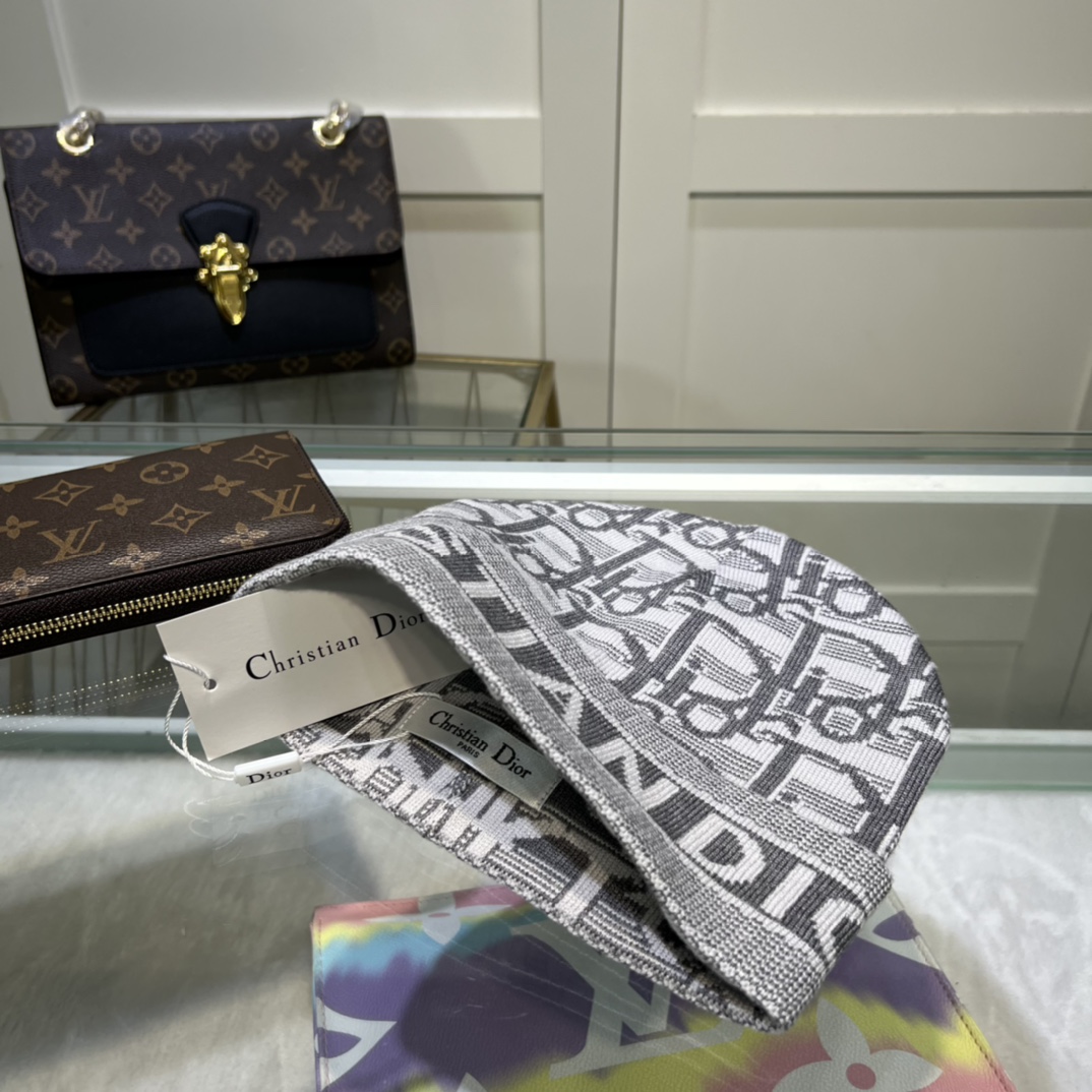 Dior Pompom Beanie In Grey - Soul Replicas