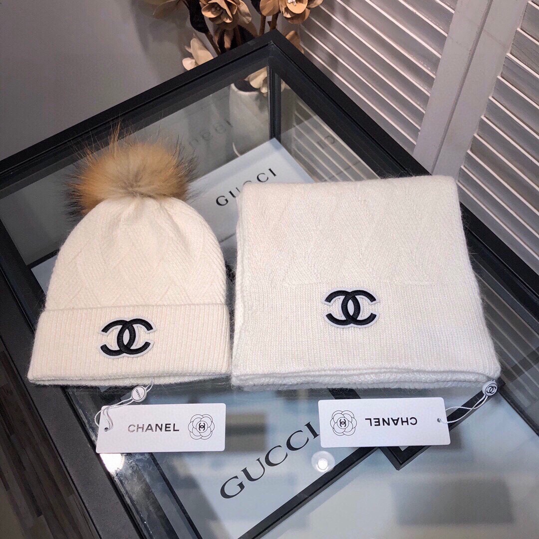 Chanel Beanie & Scarf Set In White - Soul Replicas