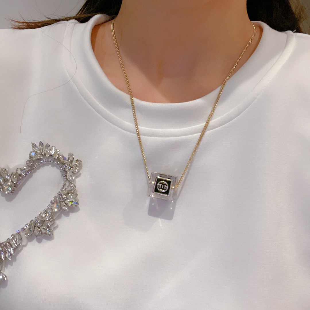 Chanel Necklace - Soul Replicas