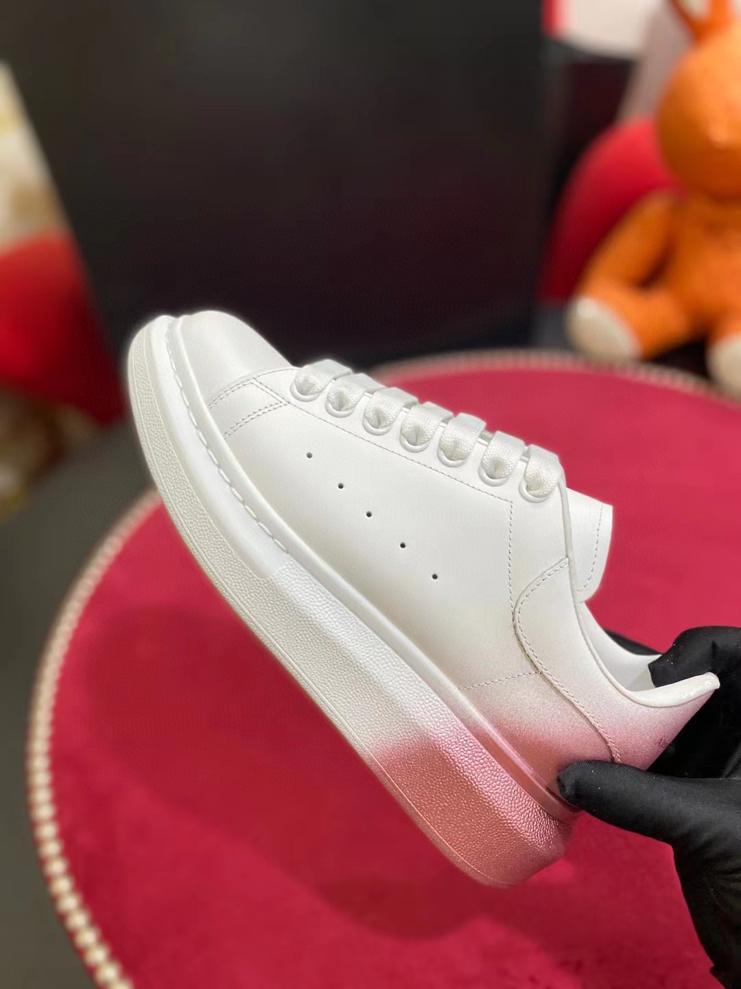 Alexander McQueen Oversized Sneaker White/PiNike For Women - Soul Replicas