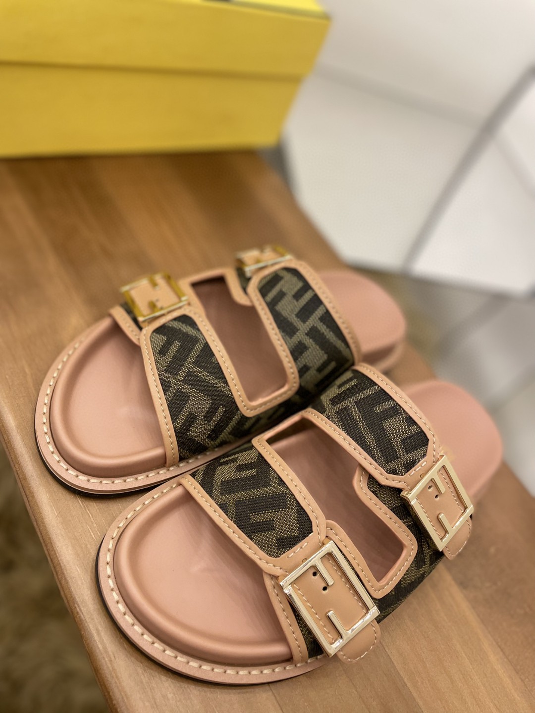 Fendi Feel Slides Dark Pink For Women - Soul Replicas