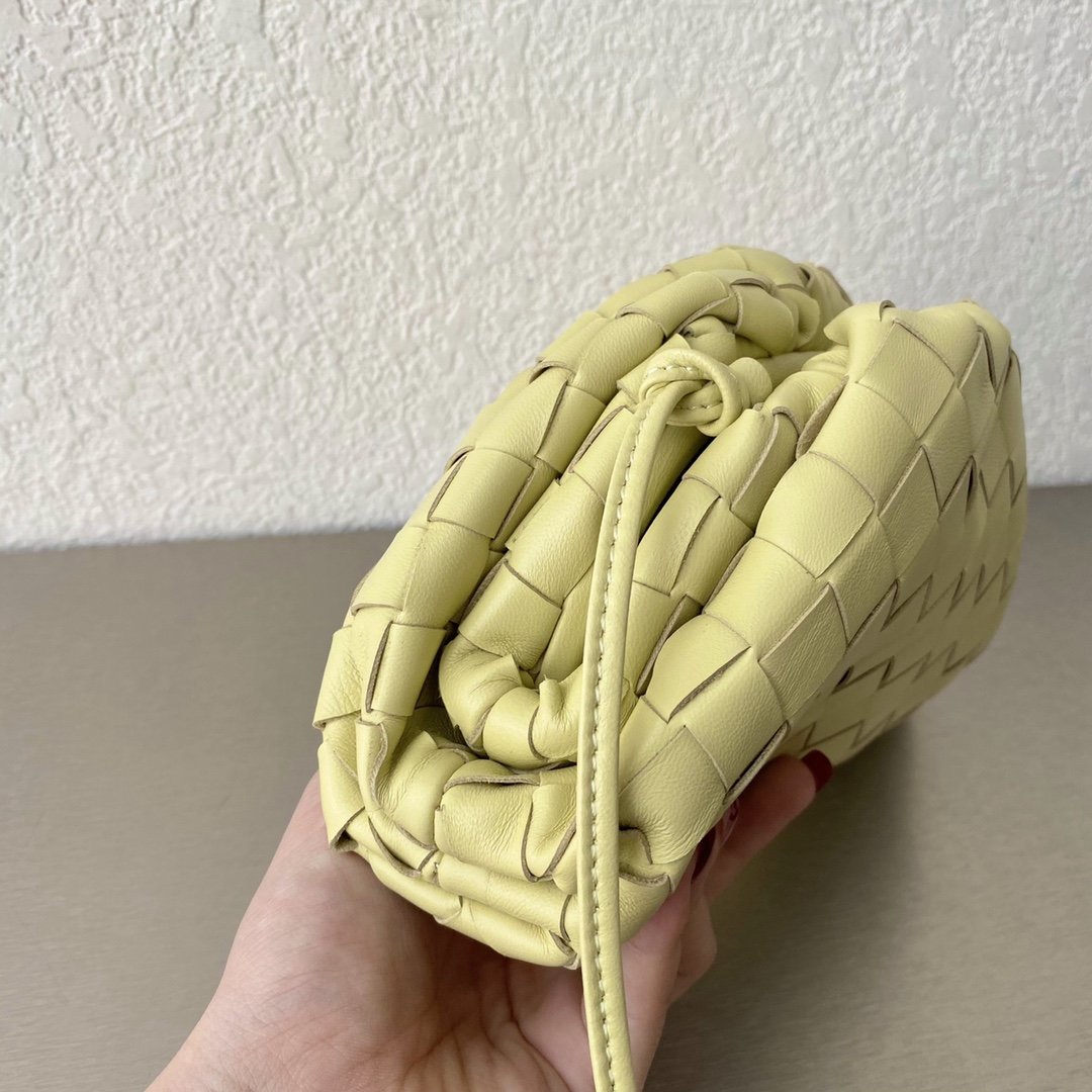 Bottega Veneta Mini Pouch Lantern. For Women. Women-s Bags 8.6in/22cm 585852VCPP17203 - Soul Replicas