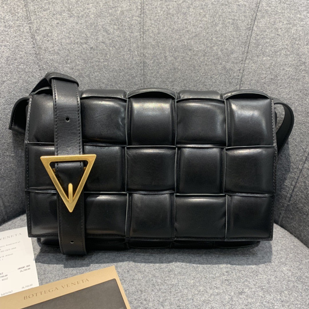 Bottega Veneta Padded Cassette Bag For Women 10.2in/26cm In Black 591970VCQR18425 - Soul Replicas