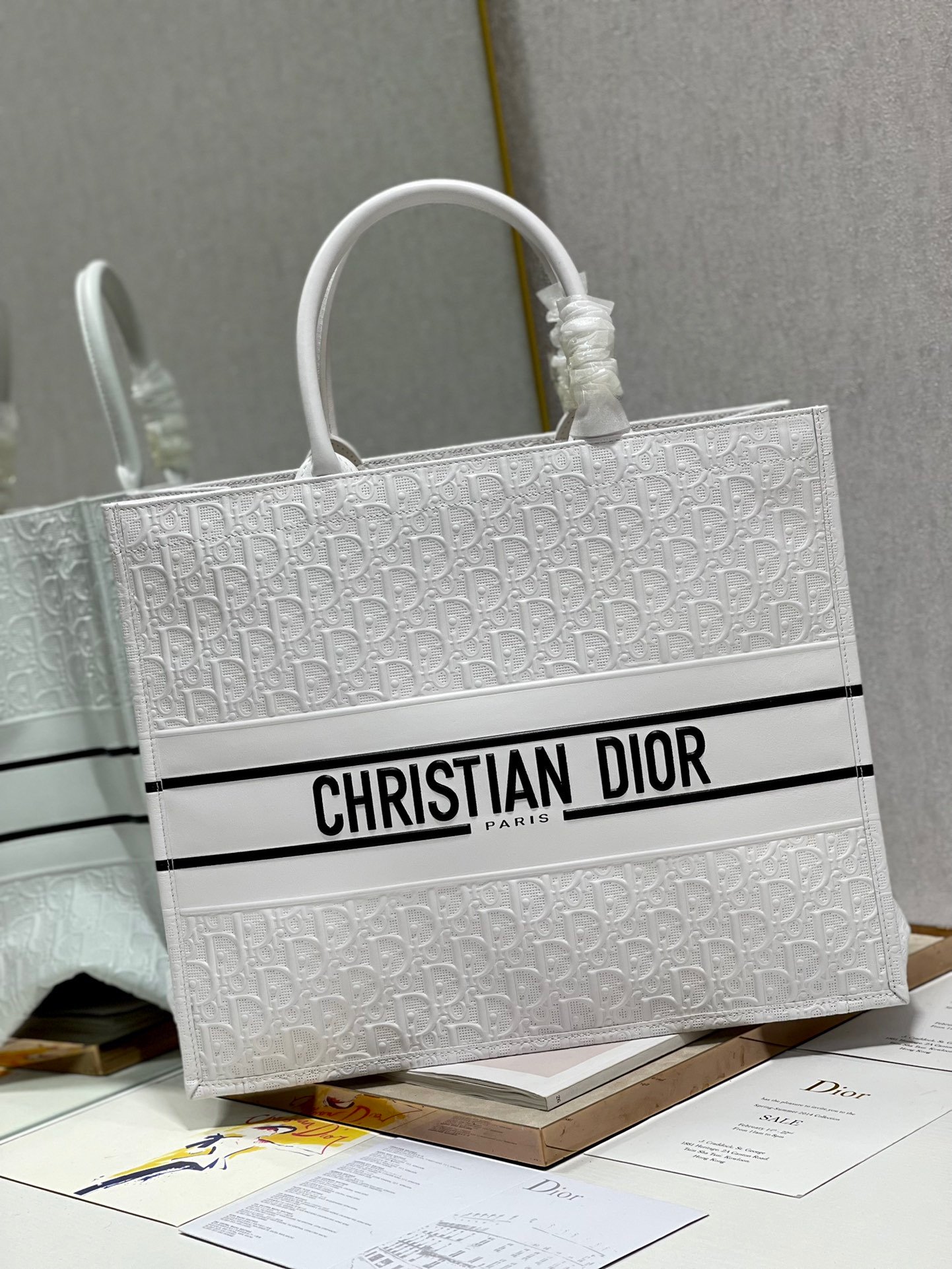 Christian Dior Large Dior Book Tote White. For Women. Women's Handbags 16.5in/42cm CD - Soul Replicas