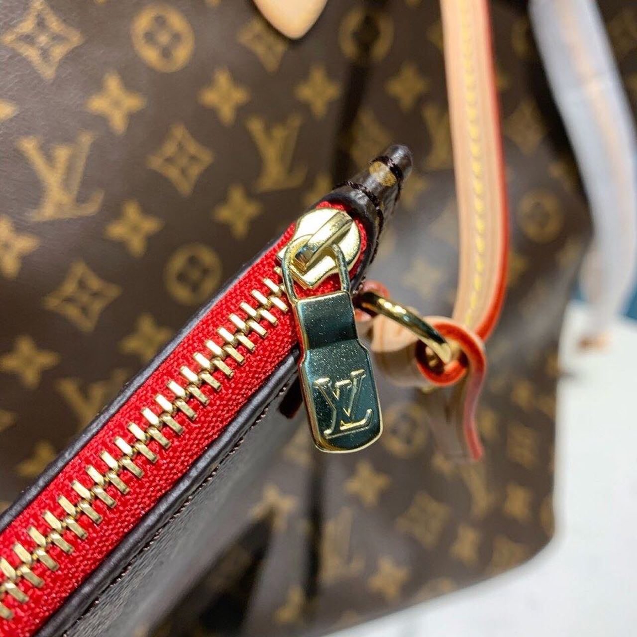Louis Vuitton Neverfull GM Tote Bag Monogram Canvas Red For Women. Women's Handbags. Shoulder Bags 15.7in/40cm LV M41181 - Soul Replicas