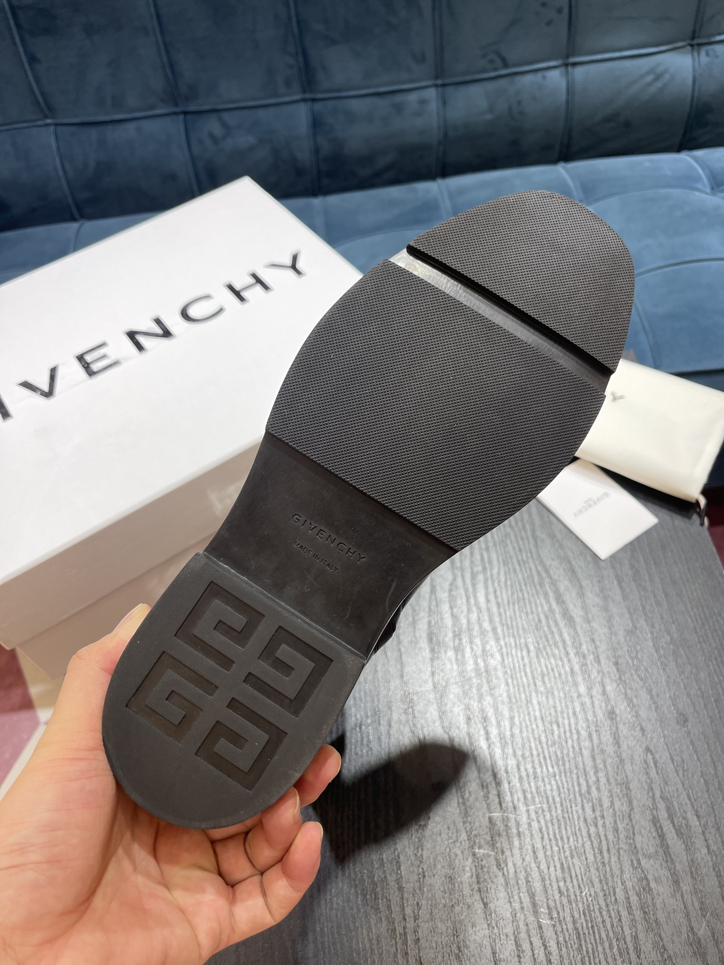 Givenchy Terra In Smooth Chelsea Boots Black For Men GVC - Soul Replicas