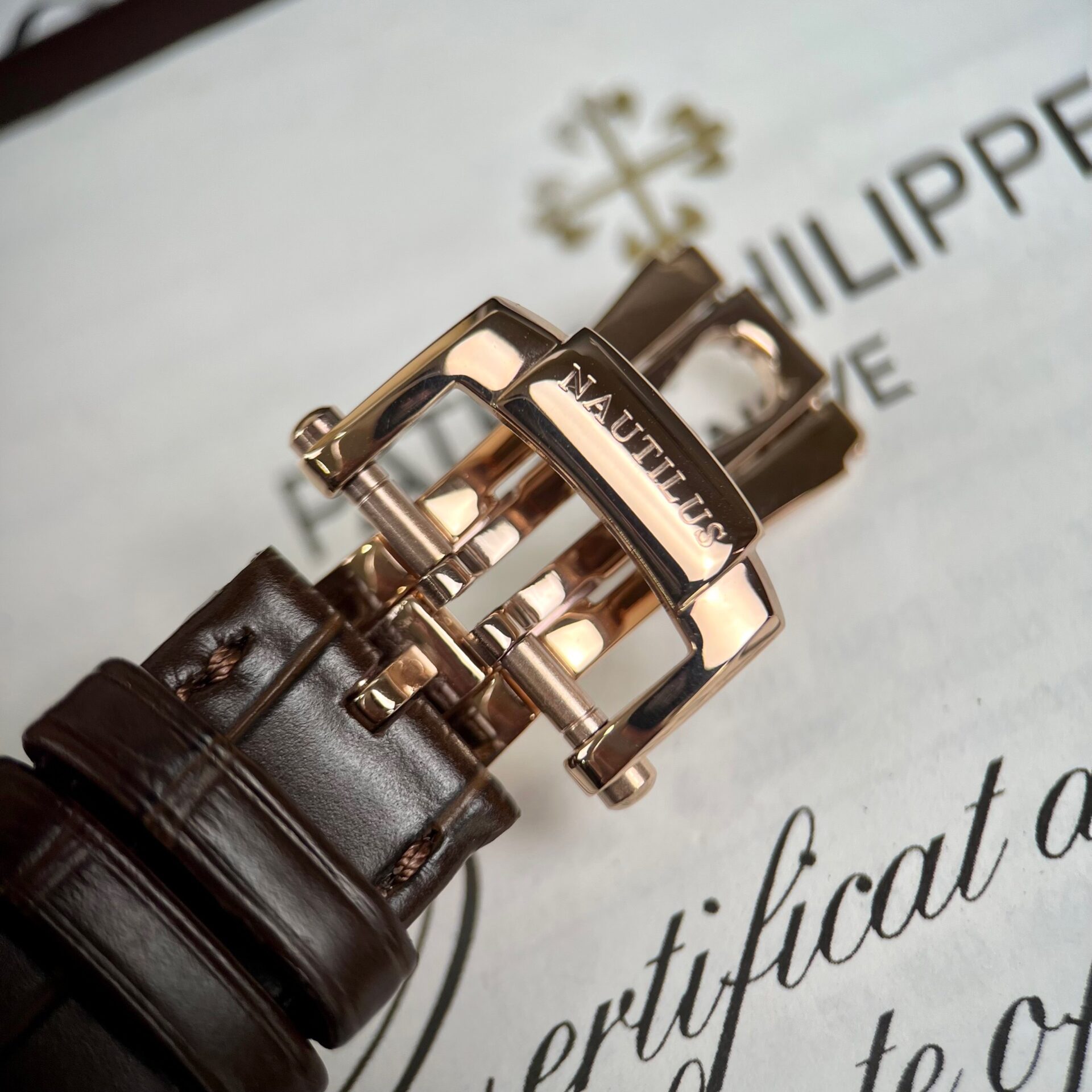 Patek Philippe Replica Watch Nautilus 5712R Chocolate Dial Gold Wrapped 40mm - Soul Replicas