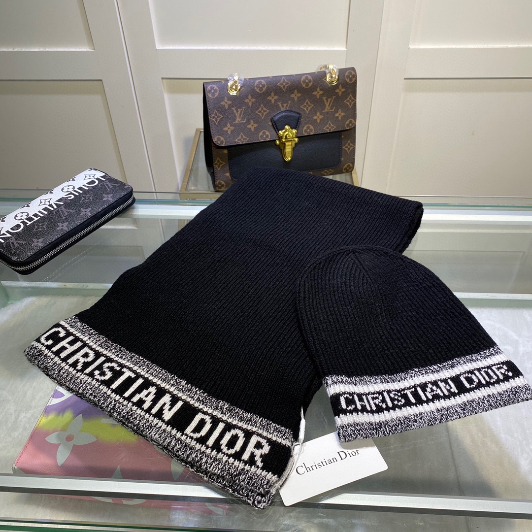 Dior Pompom Beanie & Scarf Set In Black - Soul Replicas
