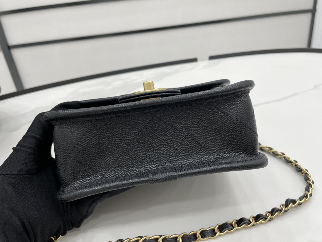 Chanel 22K Flap Bag Black For Women. Women-s Bags 8.1in/20.5cm - Soul Replicas