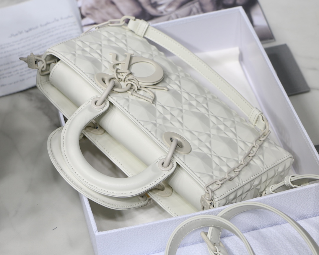 Christian Dior Lady D-Joy Bag White Macrocannage Technical Fabric. White. For Women Women-s Handbags. 26cm CD M0540OTID_M933 - Soul Replicas