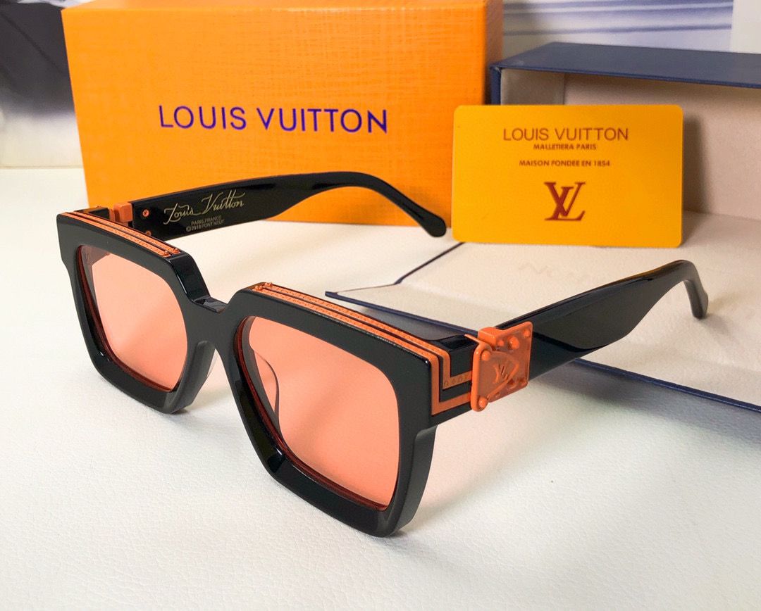 Louis Vuitton Link Square Sunglasses - Soul Replicas