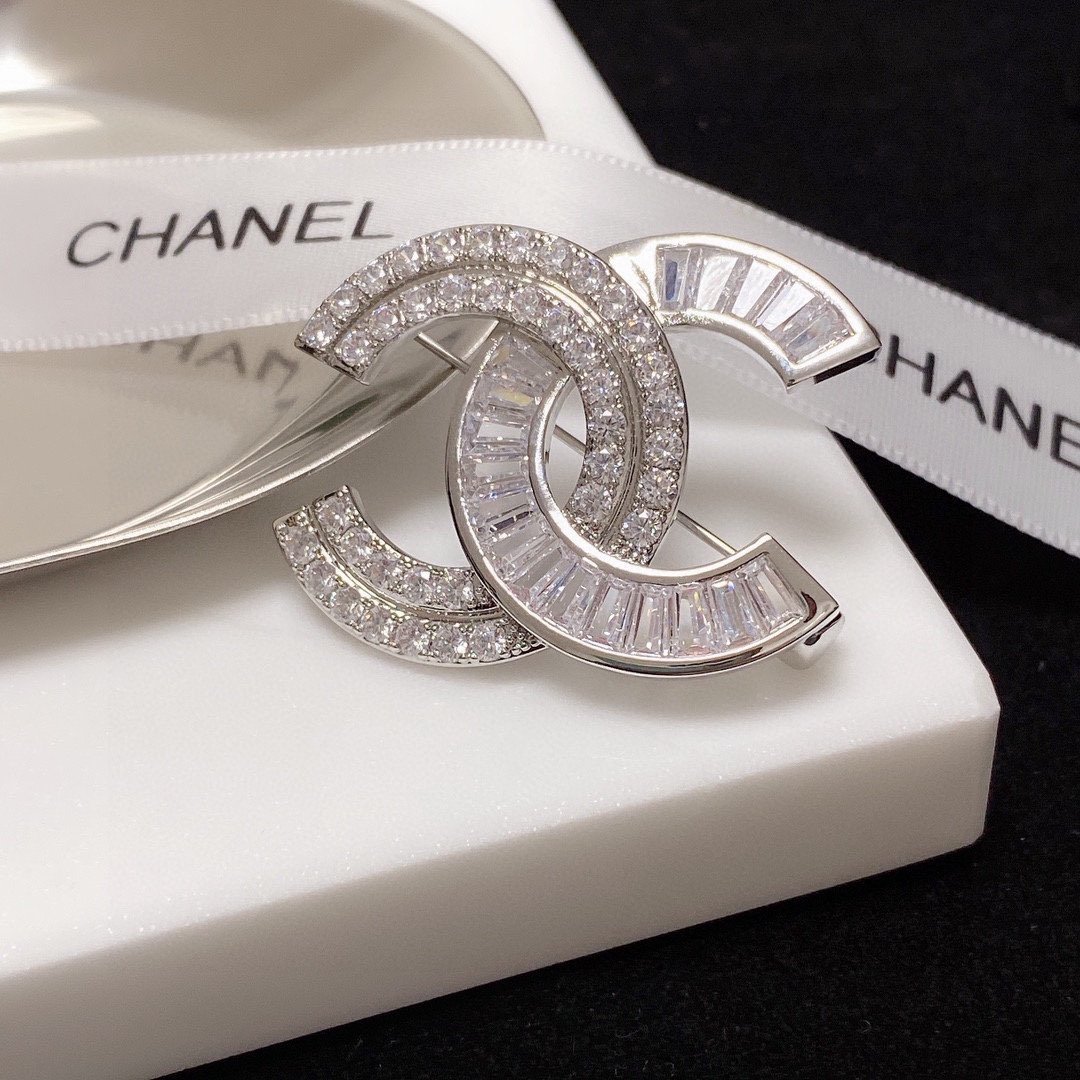 Chanel Brooch - Soul Replicas