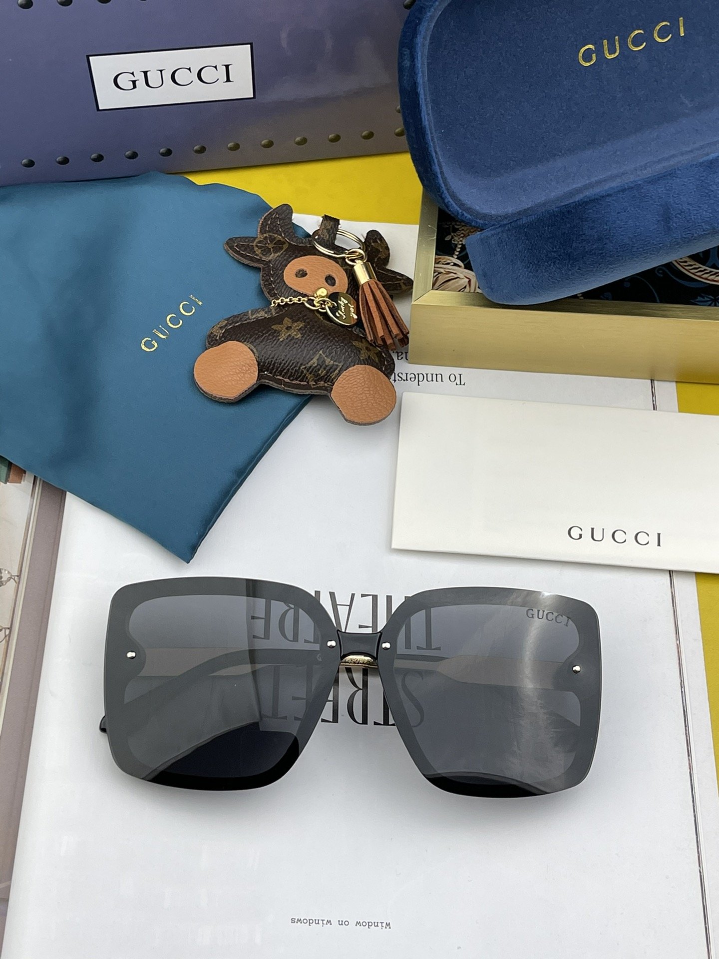 Gucci Rectangular Frame Sunglasses - Soul Replicas