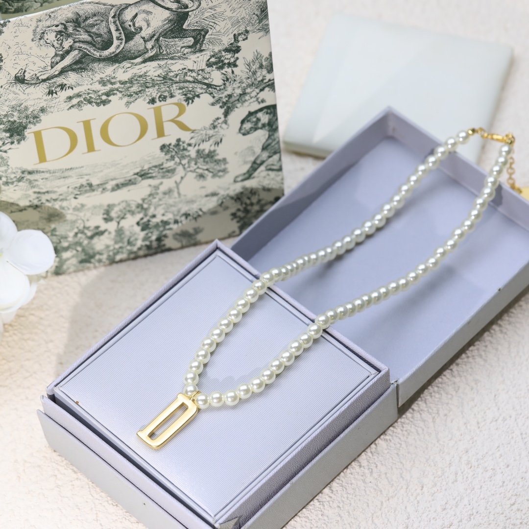 Dior Necklace - Soul Replicas