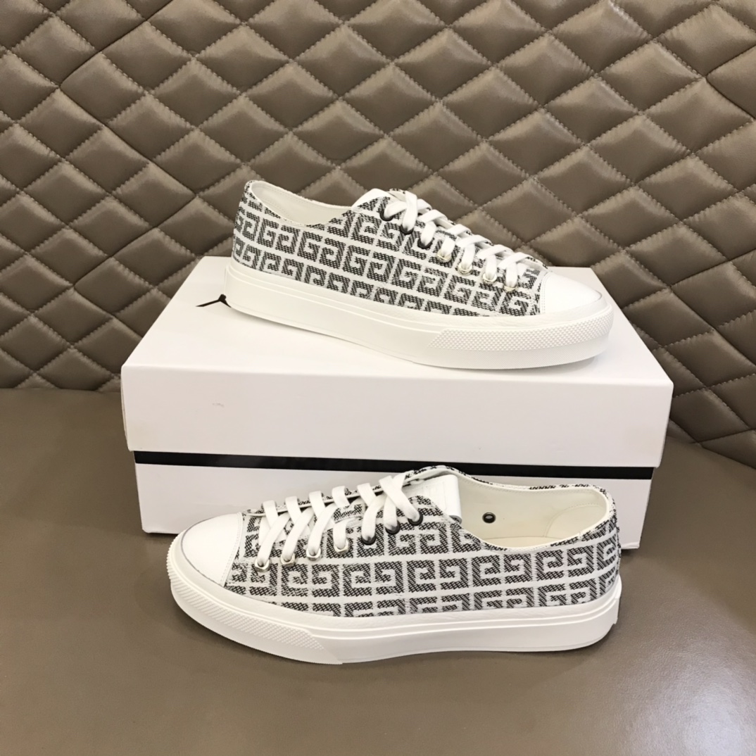 Givenchy City Sneakers in 4G Jacquard Black And White For Men GVC BH006DH158-004 - Soul Replicas
