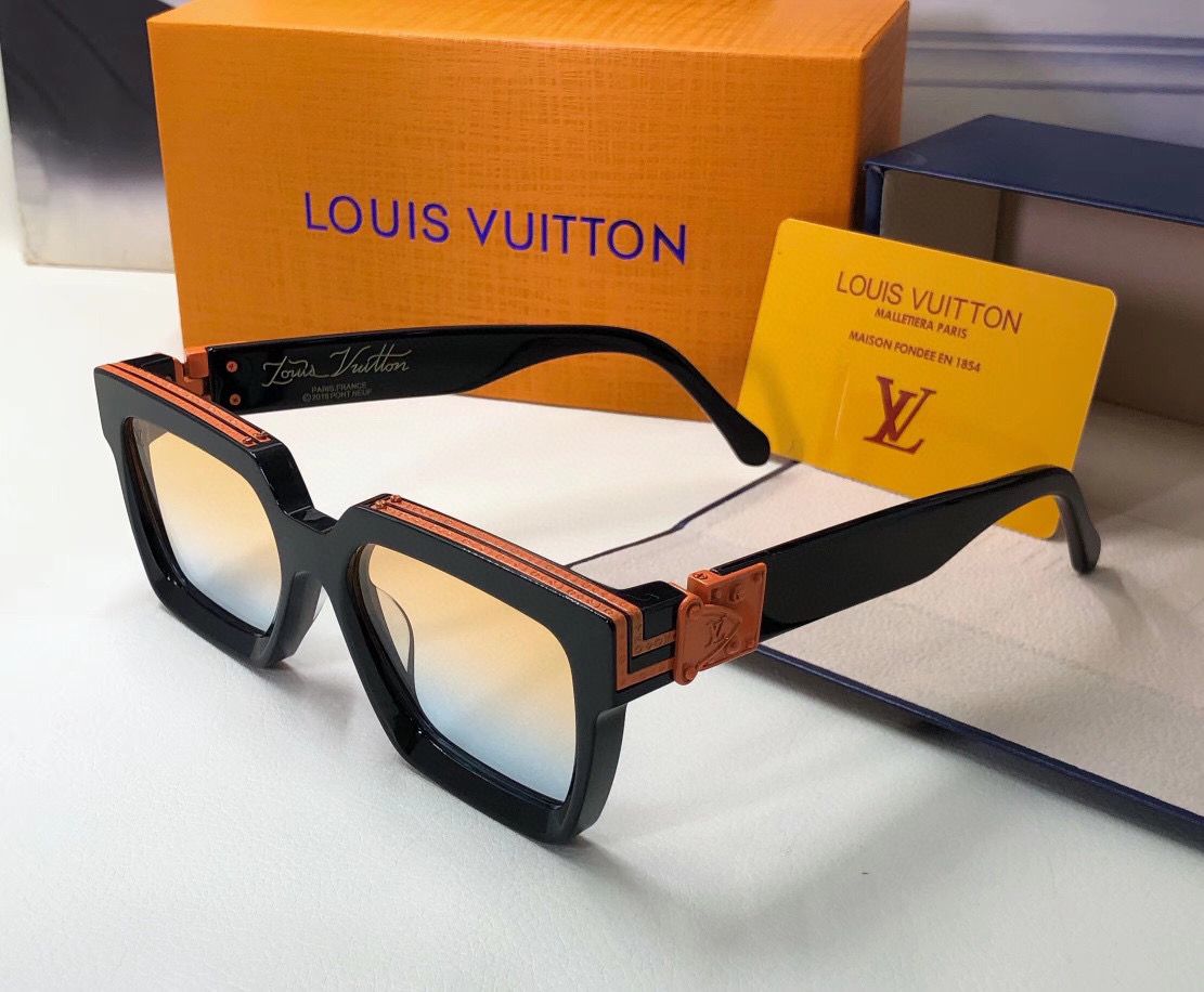 Louis Vuitton Link Square Sunglasses - Soul Replicas