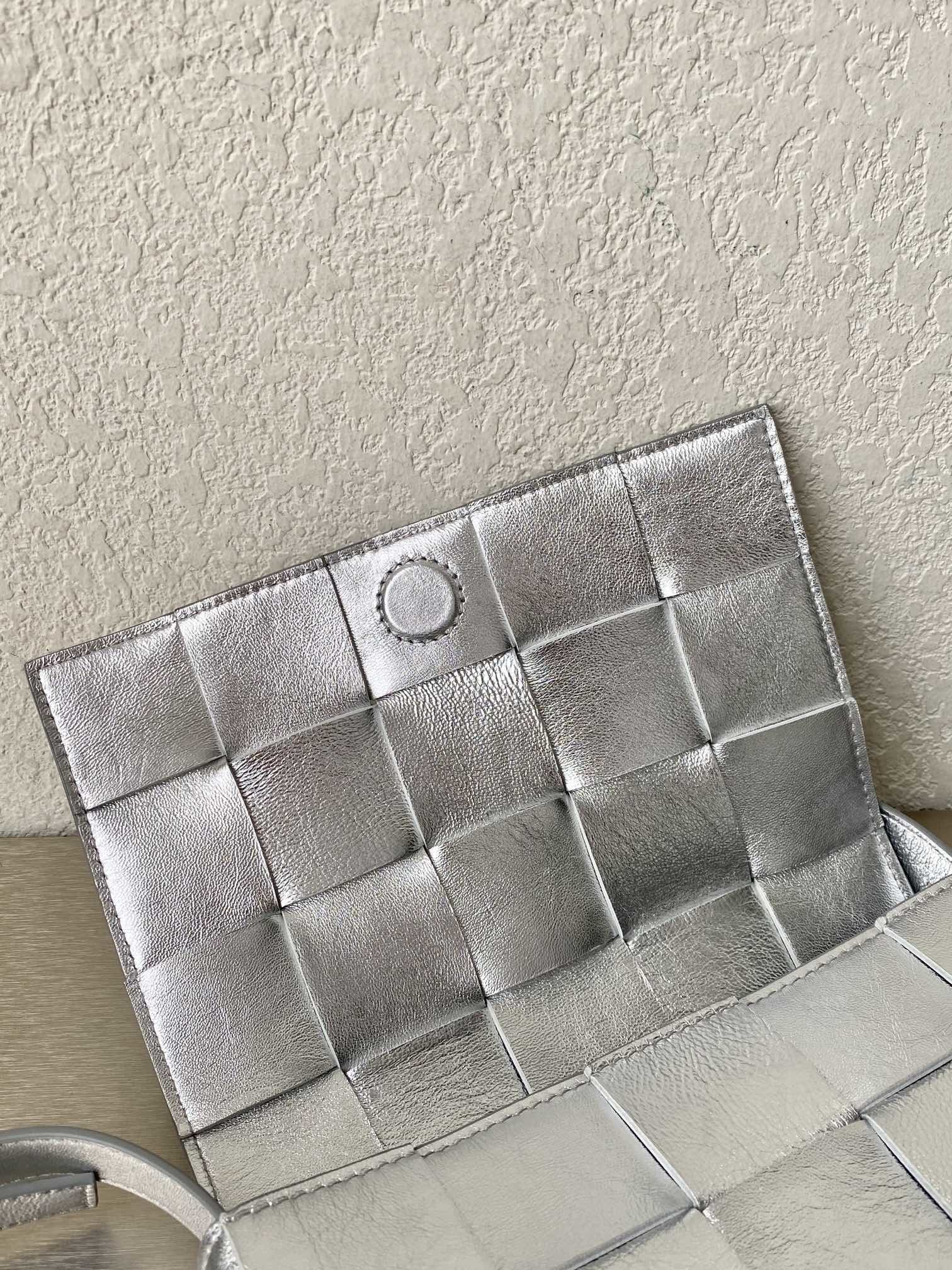 Bottega Veneta Cassette Crossbody Bag Silver. For Women. Women-s Bags 9.1in/23cm  - Soul Replicas