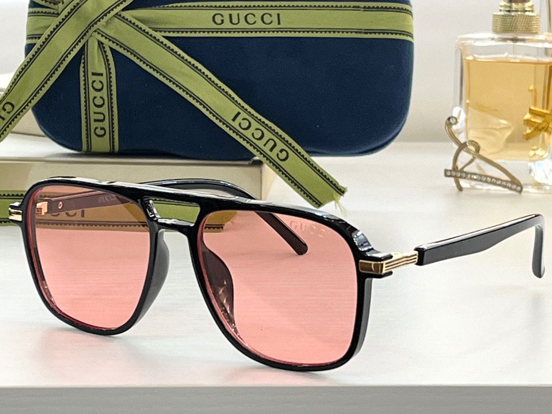 Gucci Navigator Frame Sunglasses - Soul Replicas