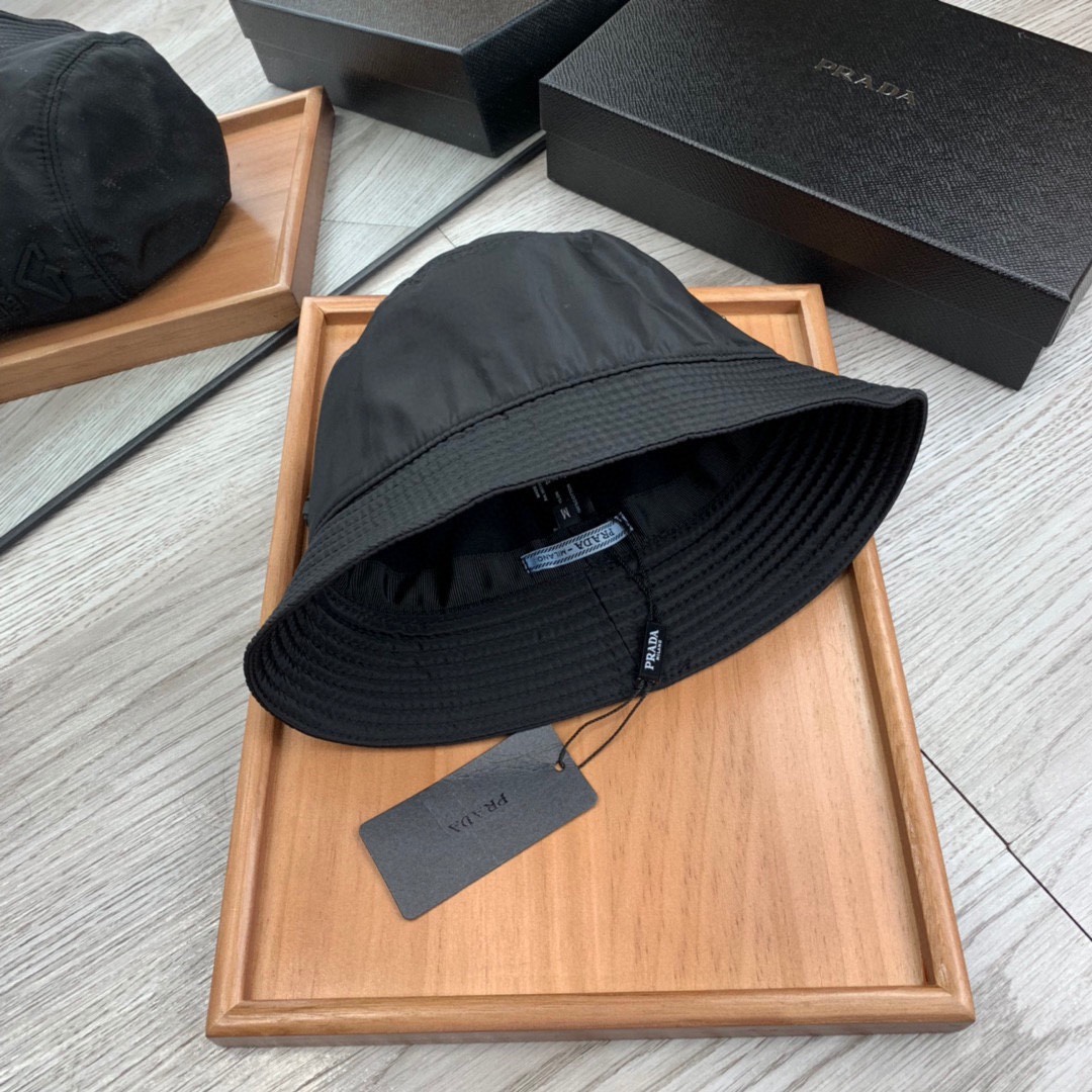 Prada Re-Nylon Bucket Hat Black Prada Hat 1HC137_2DMI_F0002 - Soul Replicas