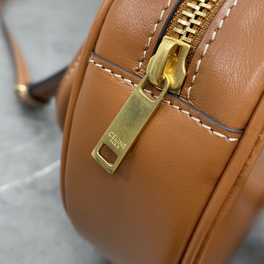 Celine Medium Heart Bag Brown For Women 6in/14.5cm 198223DUA.04LU - Soul Replicas