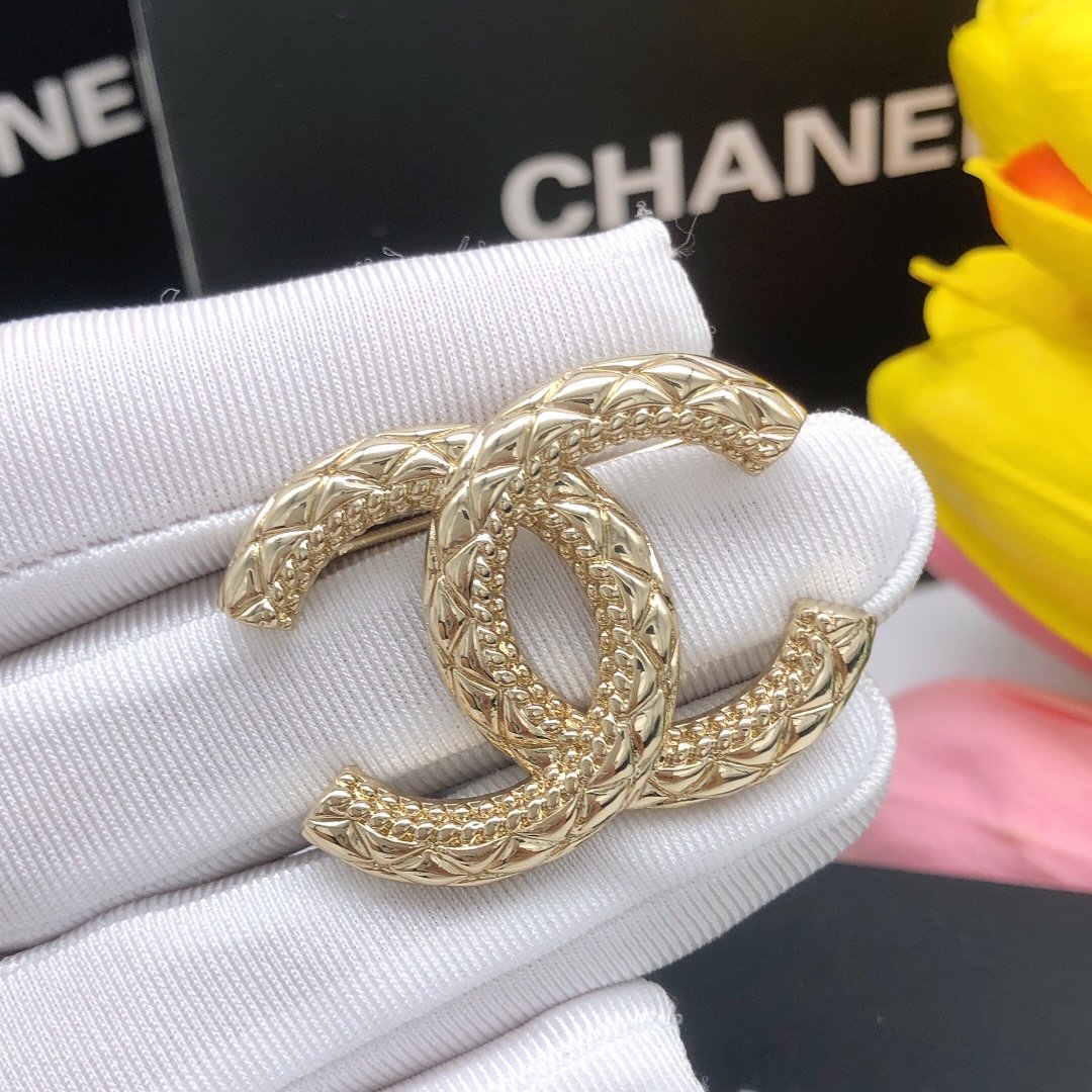 Chanel Brooch - Soul Replicas