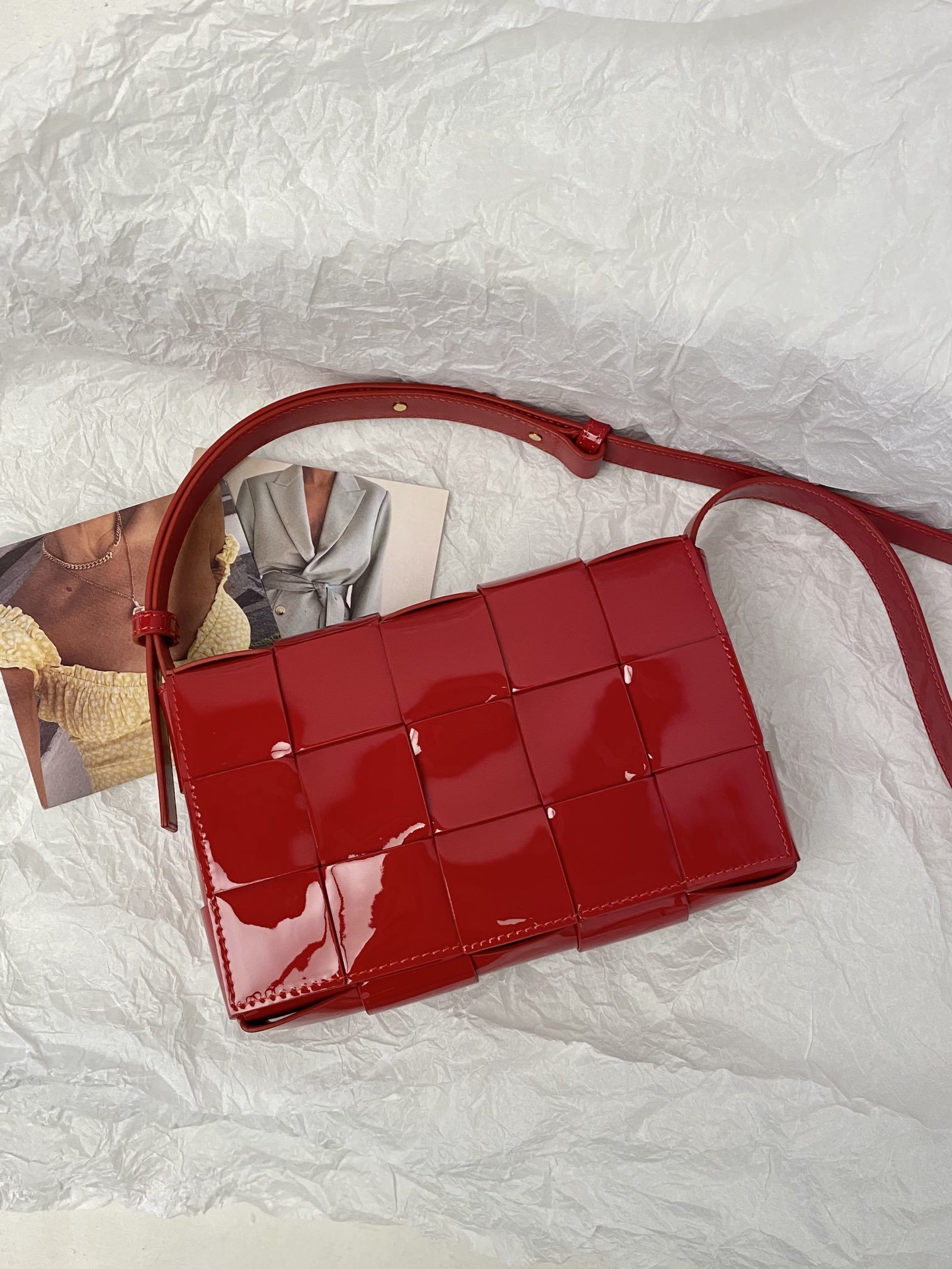 Bottega Veneta Cassette Red. For Women. Women-s Bags 9.1in/23cm 578004V1EP36358 - Soul Replicas