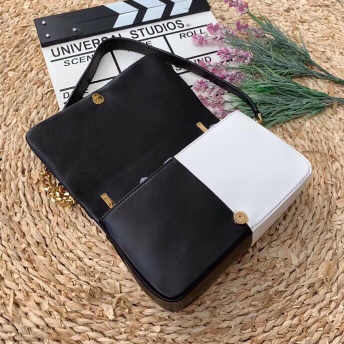 Burberry Horseferry Print Quilted Small Lola Bag Monogram Black And White For Women. Women-s Bags 9in/23cm - Soul Replicas