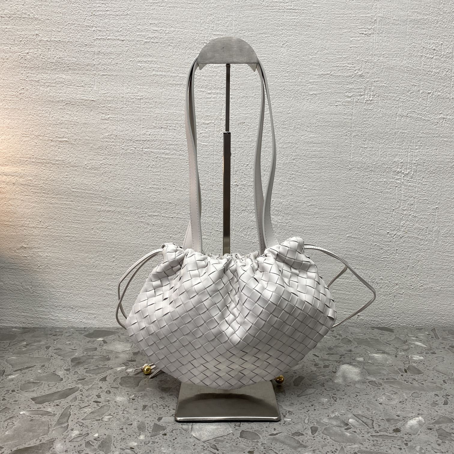 Bottega Veneta Shoulder Bag White. For Women. Women's Bags 10.2in/26cm 651811V08Z19143 - Soul Replicas