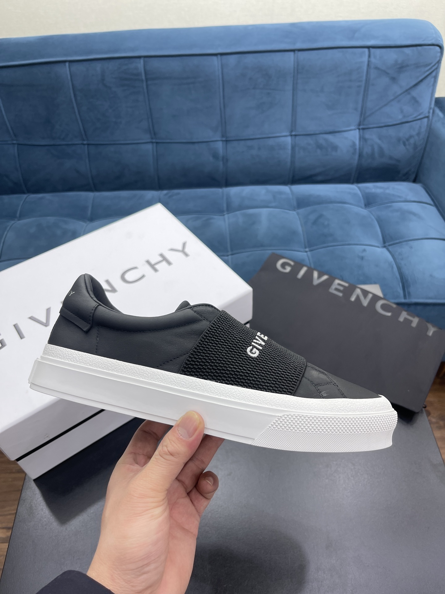 Givenchy Sneakers With Elastic Band Black For Men GVC BH005XH16Y-001 - Soul Replicas