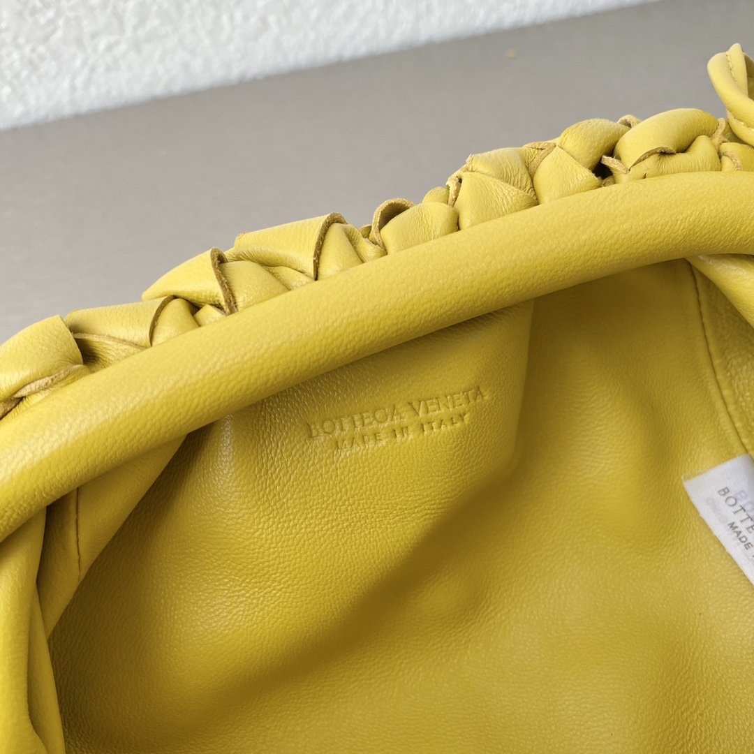 Bottega Veneta Mini Pouch Kiwi. For Women. Women-s Bags 8.6in/22cm 585852VCPP13520 - Soul Replicas