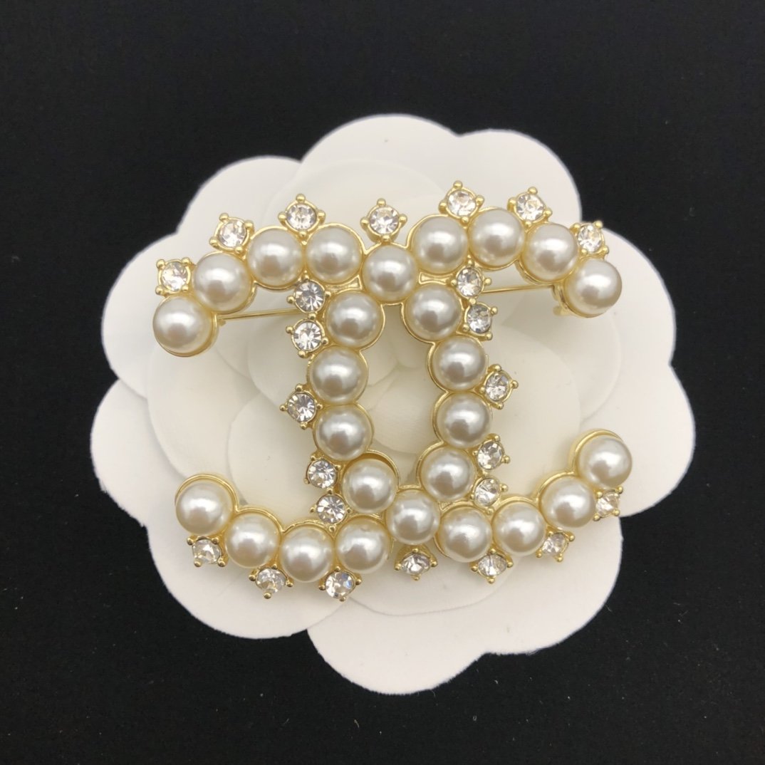 Chanel Brooch - Soul Replicas