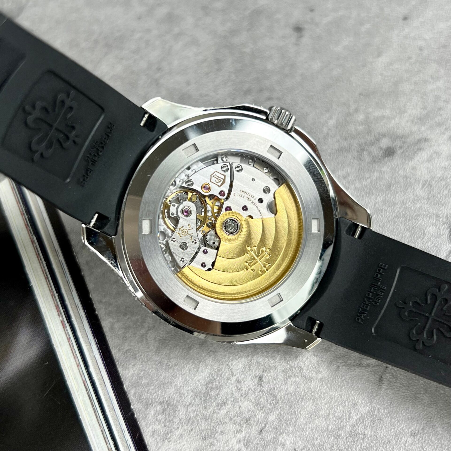 Patek Philippe Aquanaut 5719 Moissanite Diamond Replica Watch 40mm - Soul Replicas