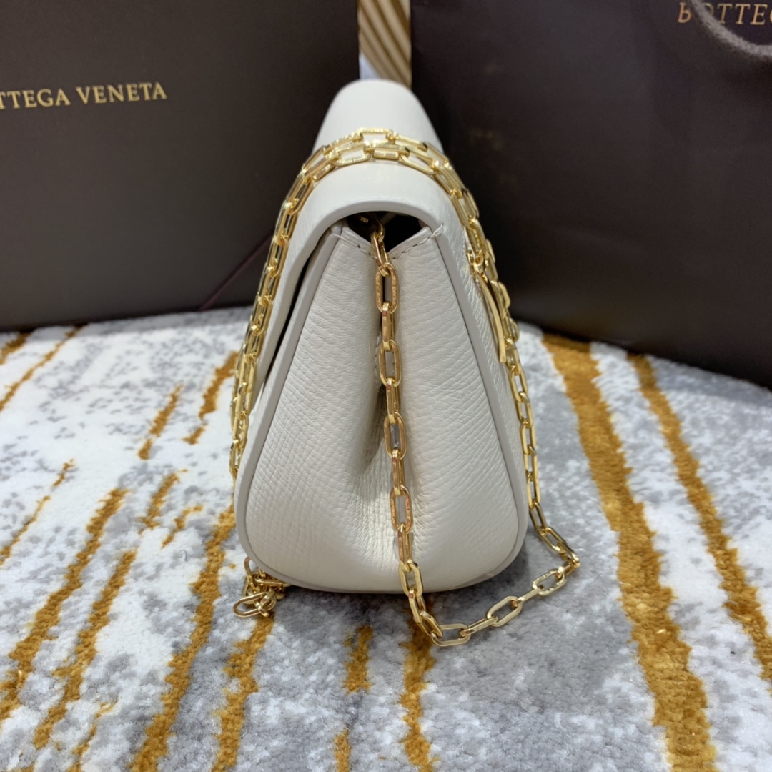 Bottega Veneta Mini Angle Palmellato Bag White. For Women. Women's Bags 7.5in/19cm - Soul Replicas