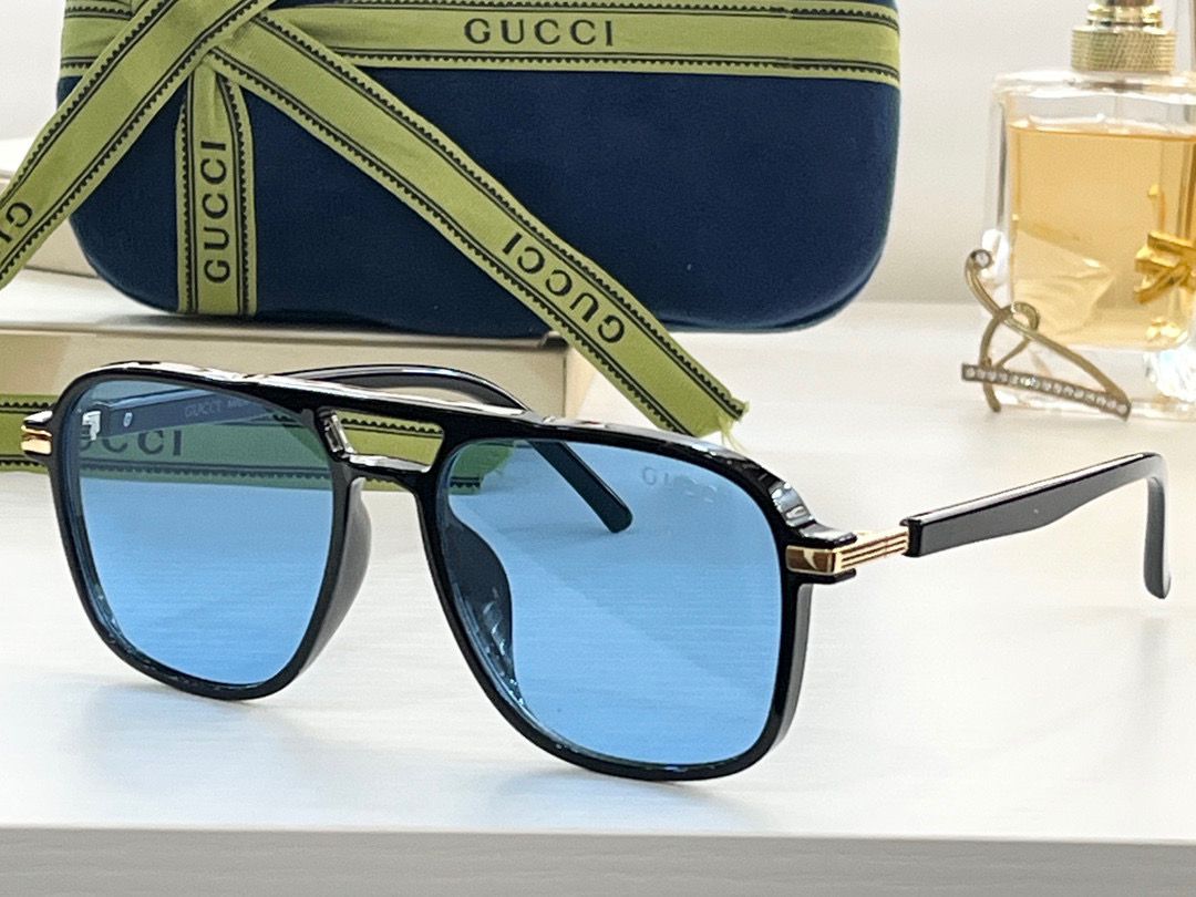 Gucci Navigator Frame Sunglasses - Soul Replicas