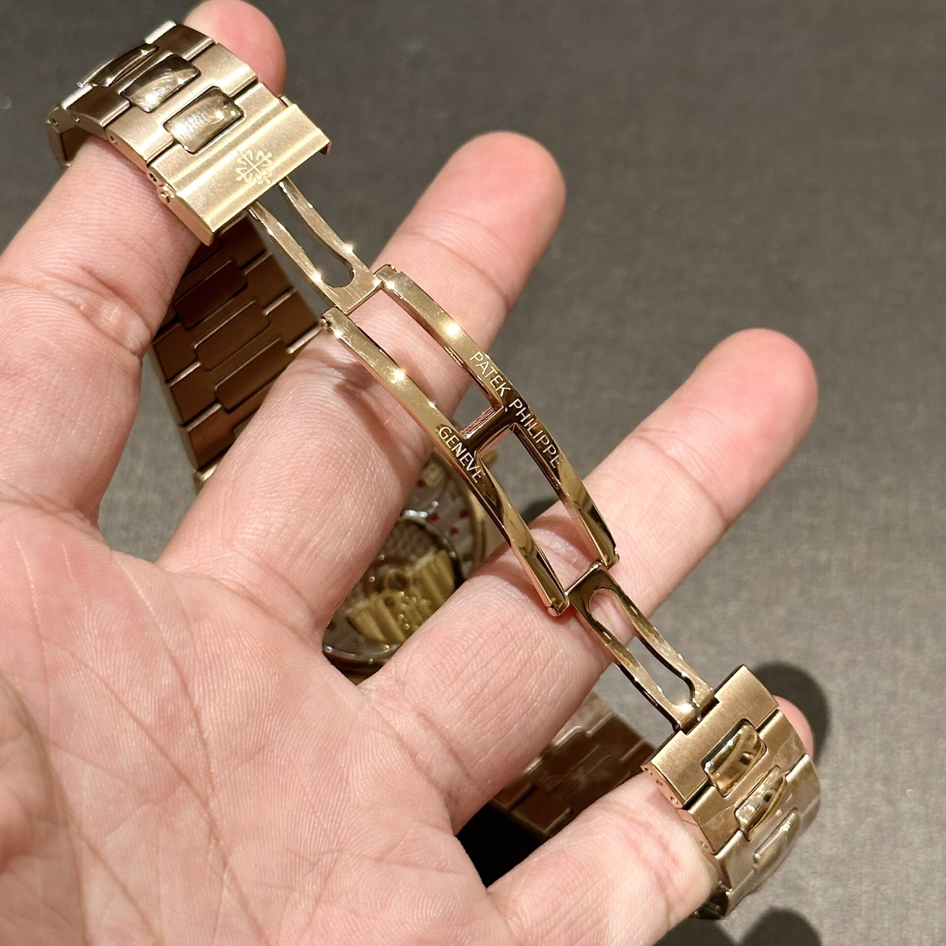 Patek Philippe Nautilus 5712 Replica Watch Black Dial GR Factory 40mm - Soul Replicas