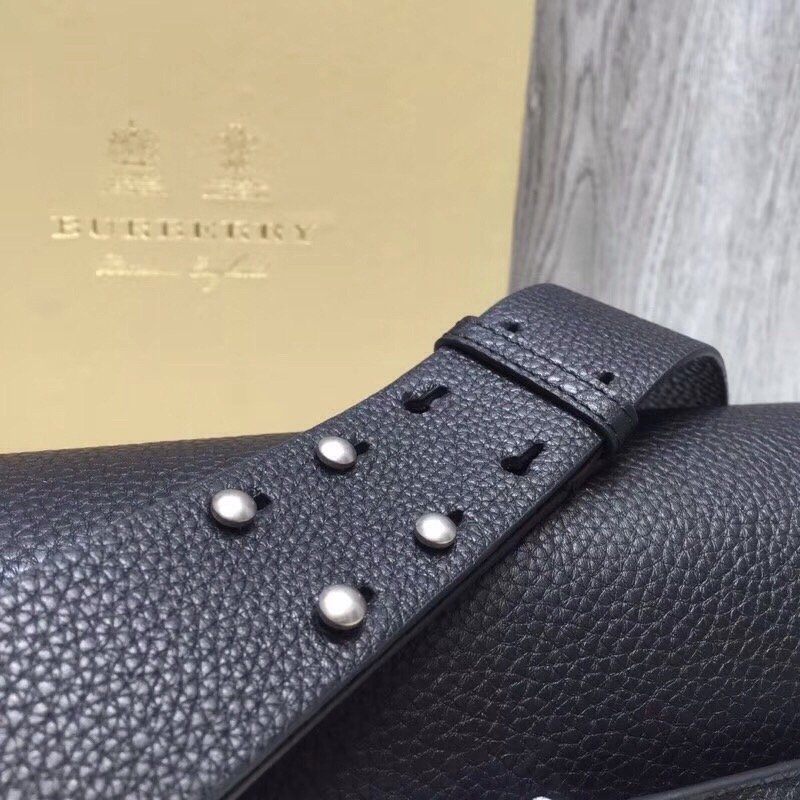 Burberry Barrel Bag Black For Women. Women-s Bags 8.3in/21cm - Soul Replicas