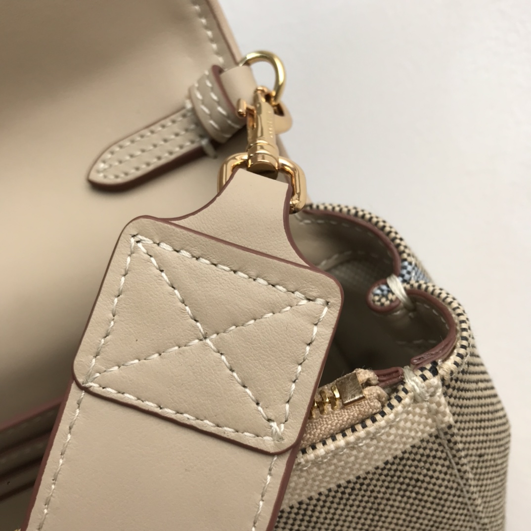 Burberry Vintage Check And Small Crossbody Bag For Women. Women-s Bags 7.1in/18cm - Soul Replicas