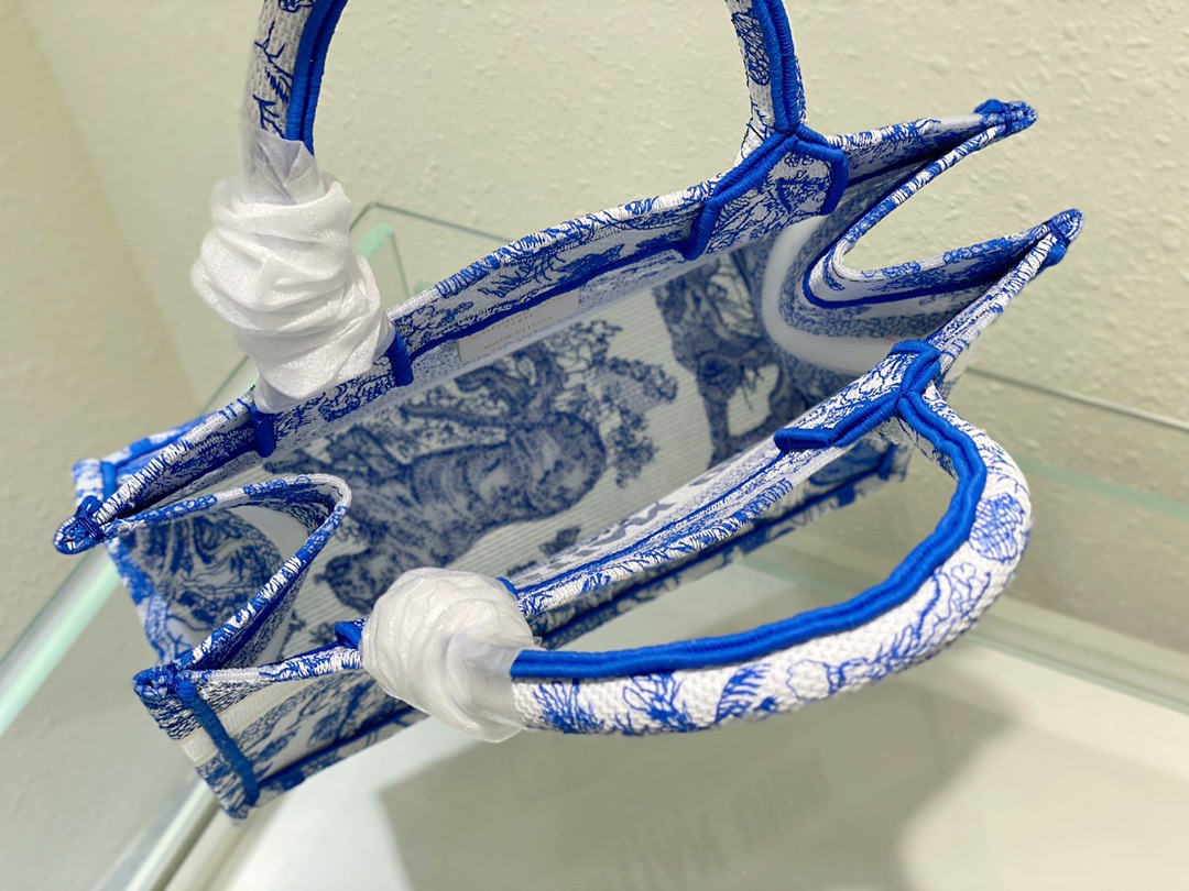 Christian Dior Small Dior Book Tote Blue. For Women. Women's Handbags 26.5cm/10.5in CD M1265ZRVJ_M808 - Soul Replicas