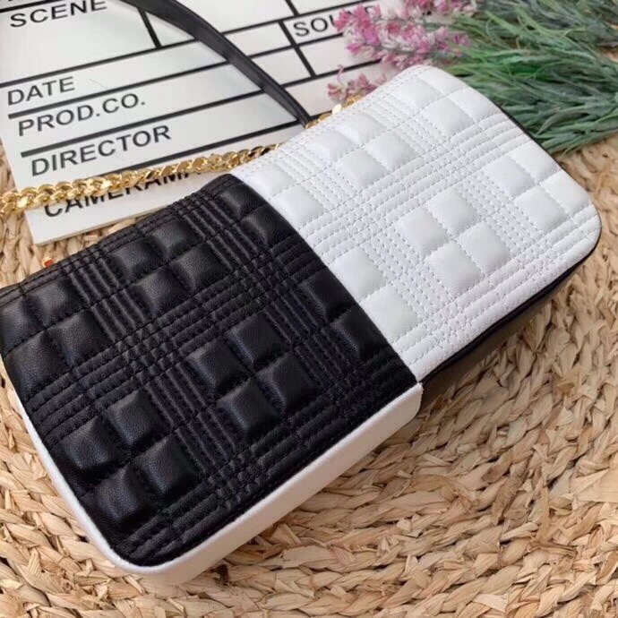 Burberry Horseferry Print Quilted Small Lola Bag Monogram Black And White For Women. Women-s Bags 9in/23cm - Soul Replicas