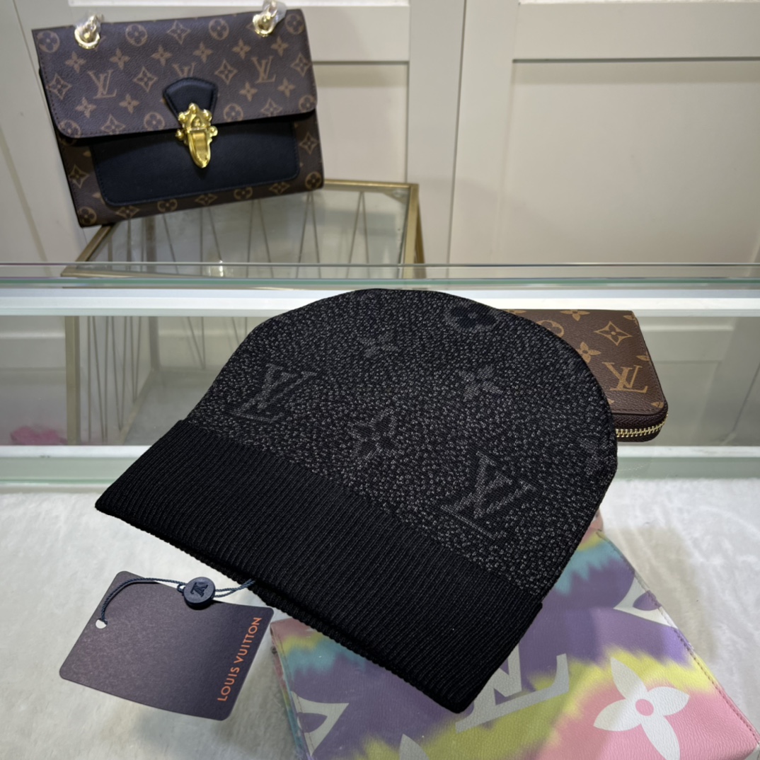 Louis Vuitton Beanie In Black LV Headwear - Soul Replicas