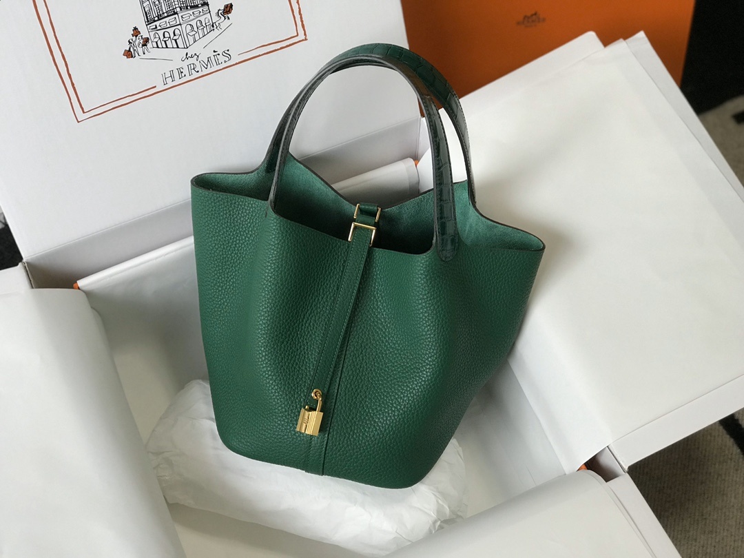 Hermes Picotin Lock 18 Bag Green With Gold-Toned Hardware For Women. Women-s Handbags 7.1in/18cm - Soul Replicas