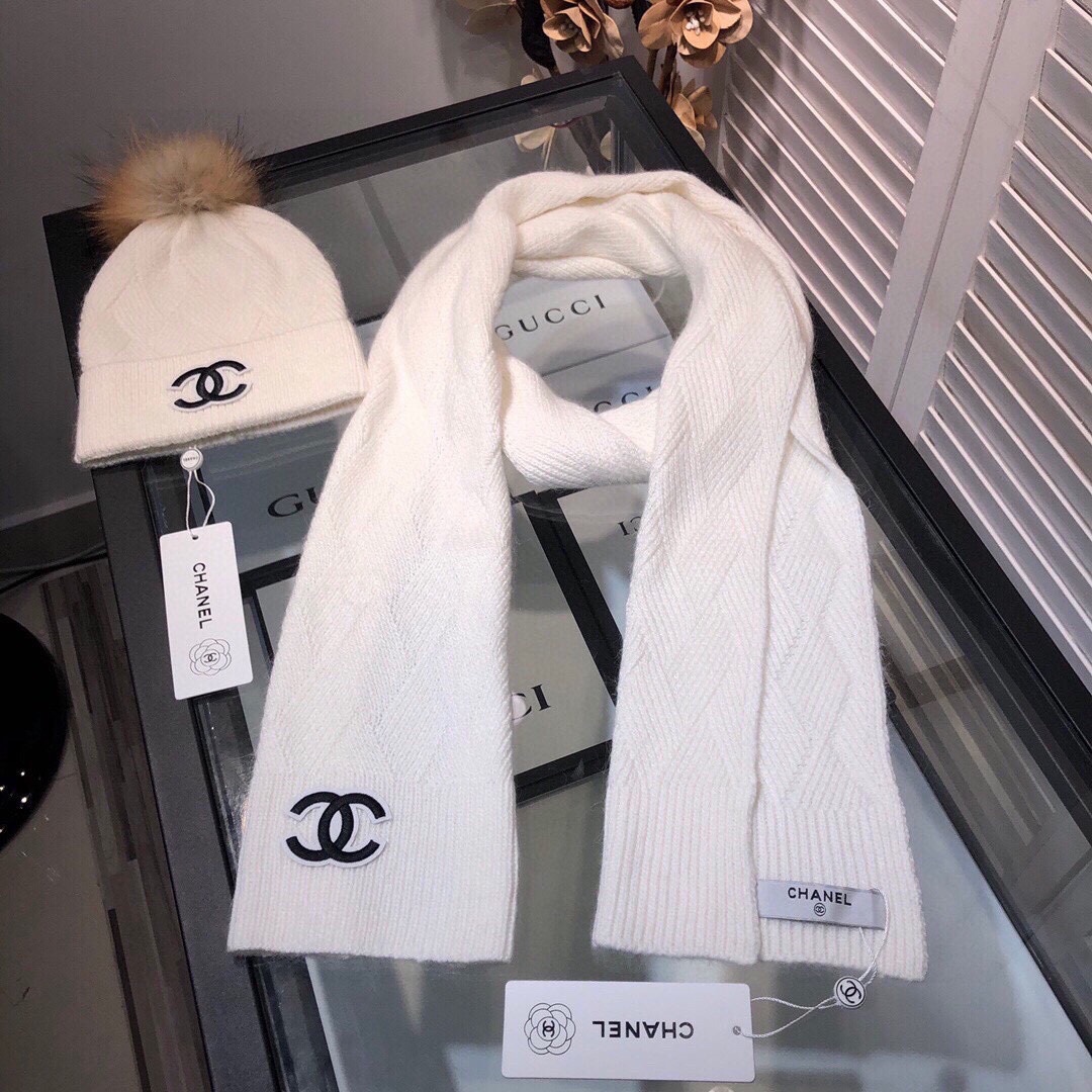 Chanel Beanie & Scarf Set In White - Soul Replicas