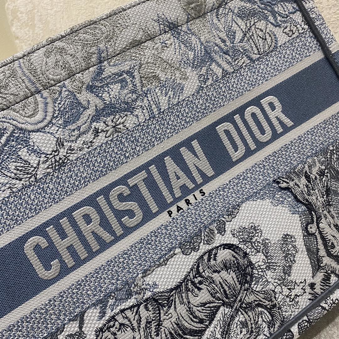Christian Dior Medium Dior Book Tote Blue Toile de Jouy Reverse Embroidery. Blue. For Women Women's Handbags. Shoulder Bags. 36cm CD M1296ZRGO_M928 - Soul Replicas