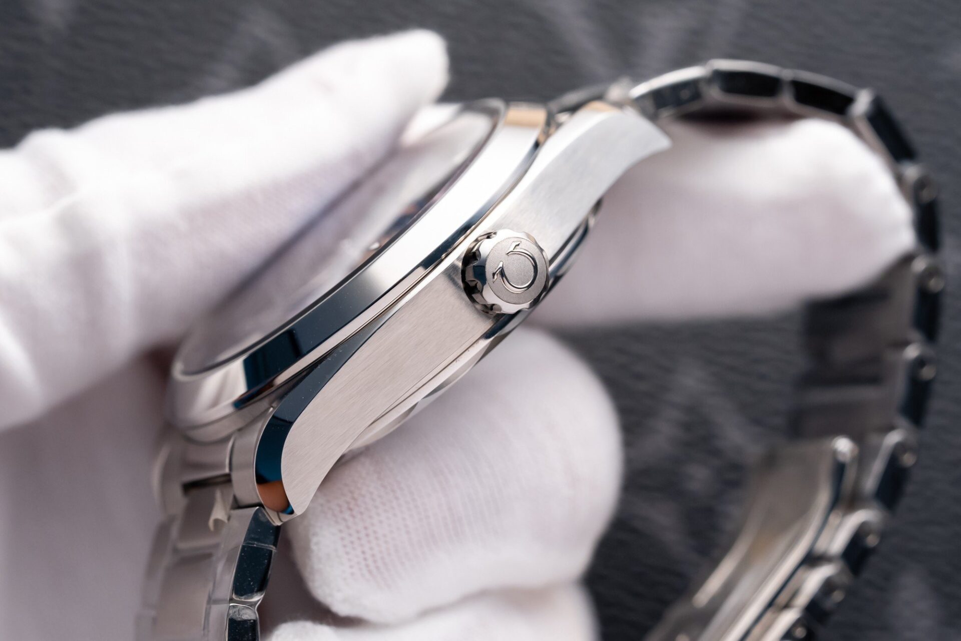 Omega Seamaster Aqua-Terra Blue Dial Replica Watch VS Factory 43mm - Soul Replicas