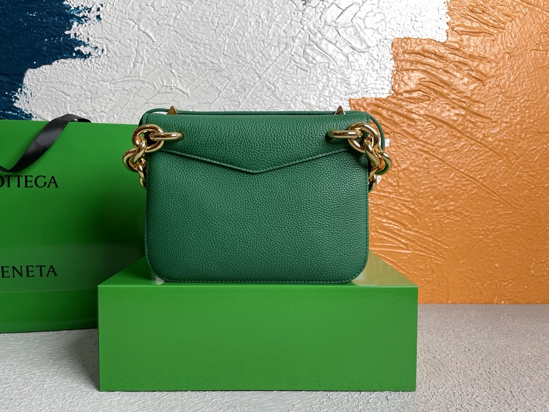 Bottega Veneta Mount Green. For Women. Women's Bags 8.3in/21cm 667399V12M03113 - Soul Replicas