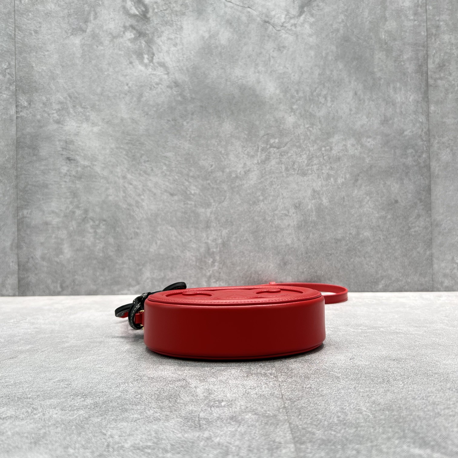 Celine Crossbody Oval Purse Cuir Triomphe Red For Women 6in/16cm  - Soul Replicas