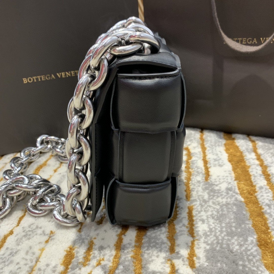 Bottega Veneta Chain Cassette Bag For Women 10.2in/26cm In Black 631421VBWZ01229 - Soul Replicas